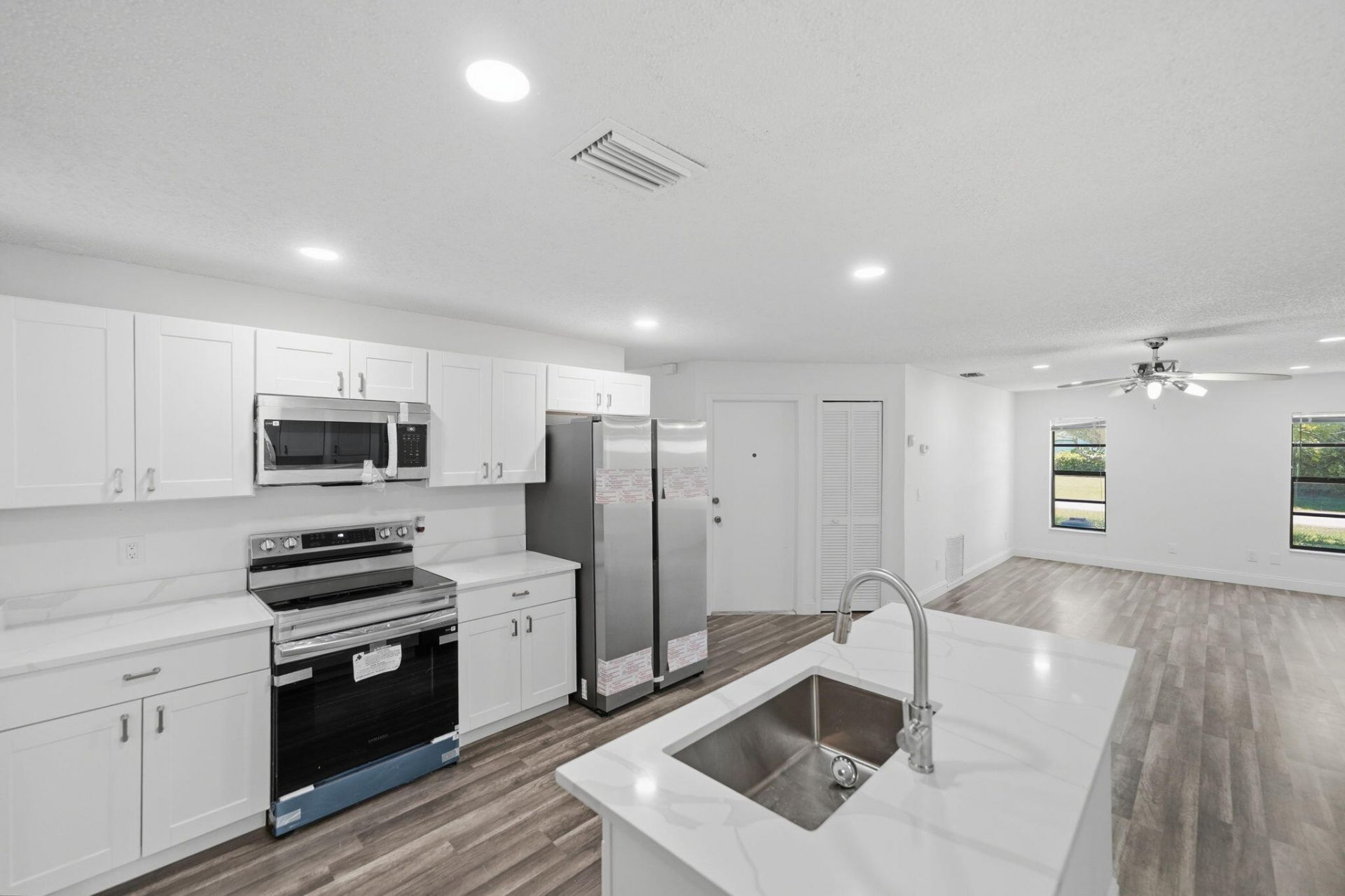 2661 SE Osage Avenue, Port Saint Lucie, FL 34952 Photo