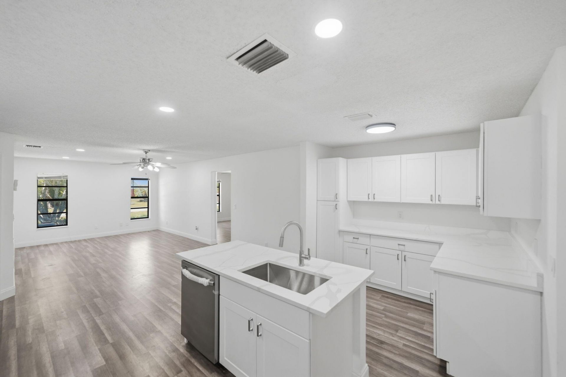 2661 SE Osage Avenue, Port Saint Lucie, FL 34952 Photo