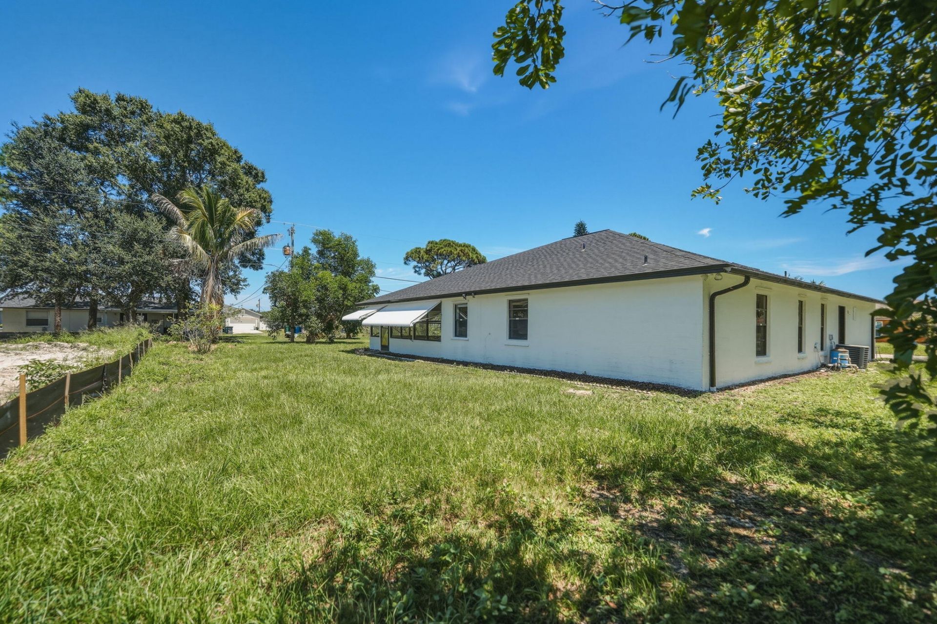2661 SE Osage Avenue, Port Saint Lucie, FL 34952 Photo