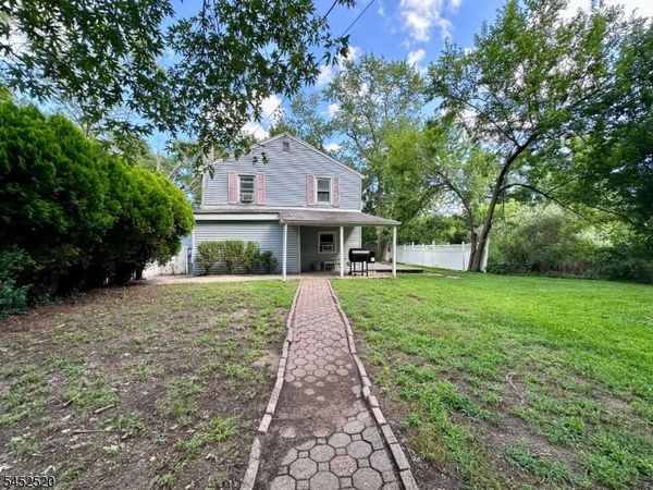15 Warren Hagstrom Blvd, Wanaque, NJ 07465
