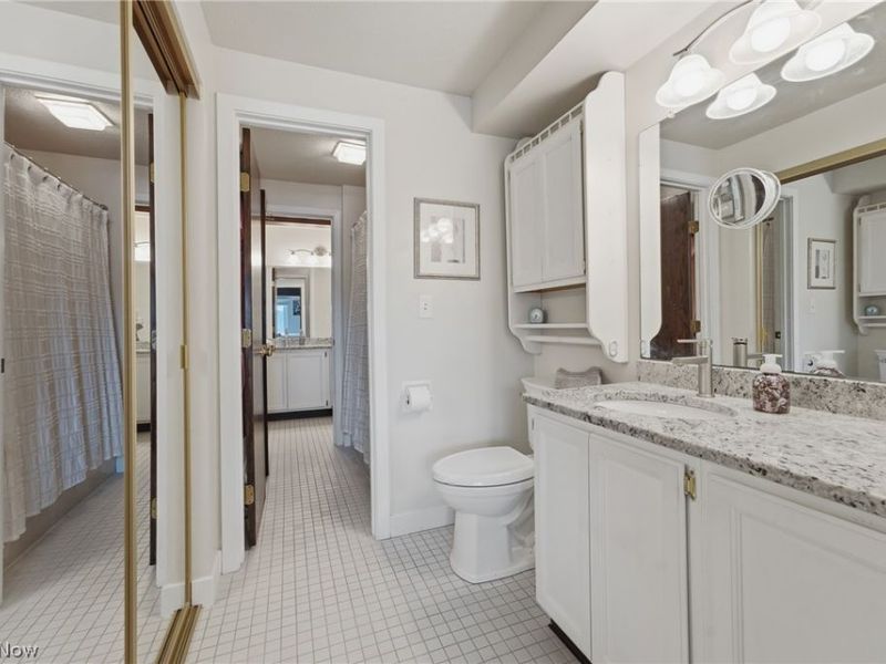 3221 Mariners Island Drive NW, Canton, OH 44708 Photo 18