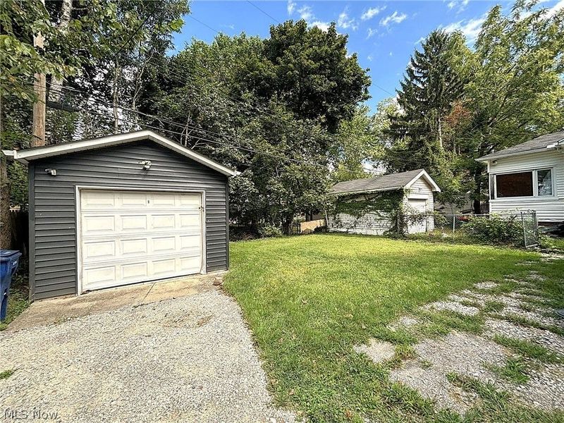 15703 Hazel Road, East Cleveland, OH 44112 Photo 44