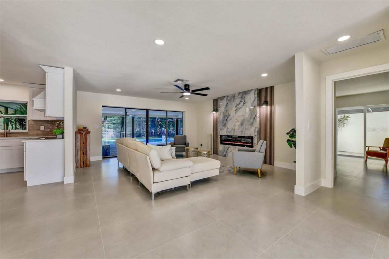 207 Dunbridge Drive , Palm Harbor, FL 34684 Photo