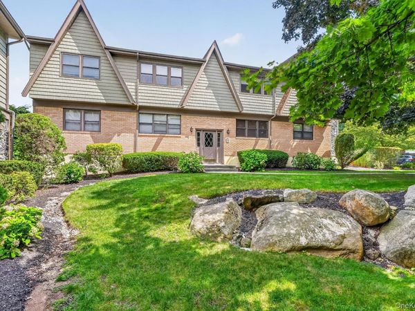 38 Milford Lane , Suffern, NY 10901