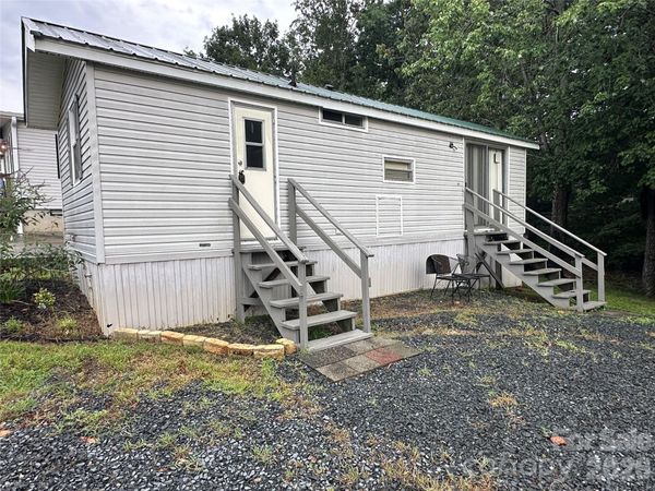 109 Hummingbird Circle , New London, NC 28127
