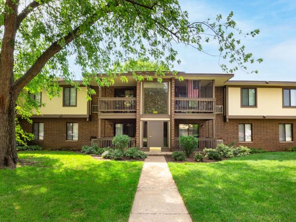 566 Somerset Lane , Unit 7, Crystal Lake, IL 60014