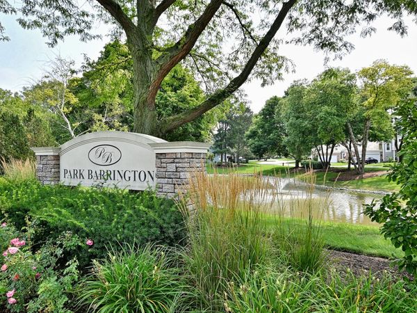 452 Park Barrington Drive , Barrington, IL 60010