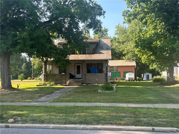 284 W Main Street, Andover, OH 44003