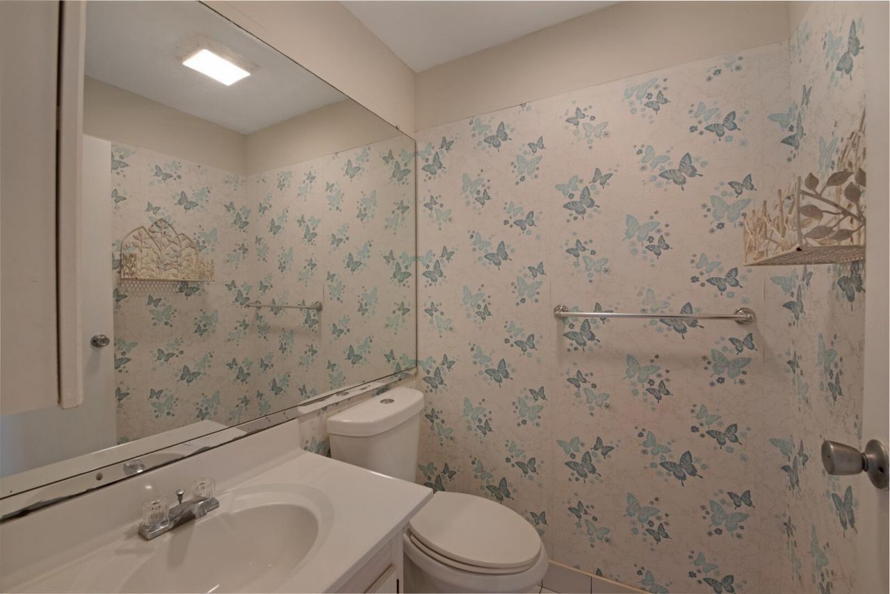 274 Seville L, Delray Beach, FL 33446 Photo