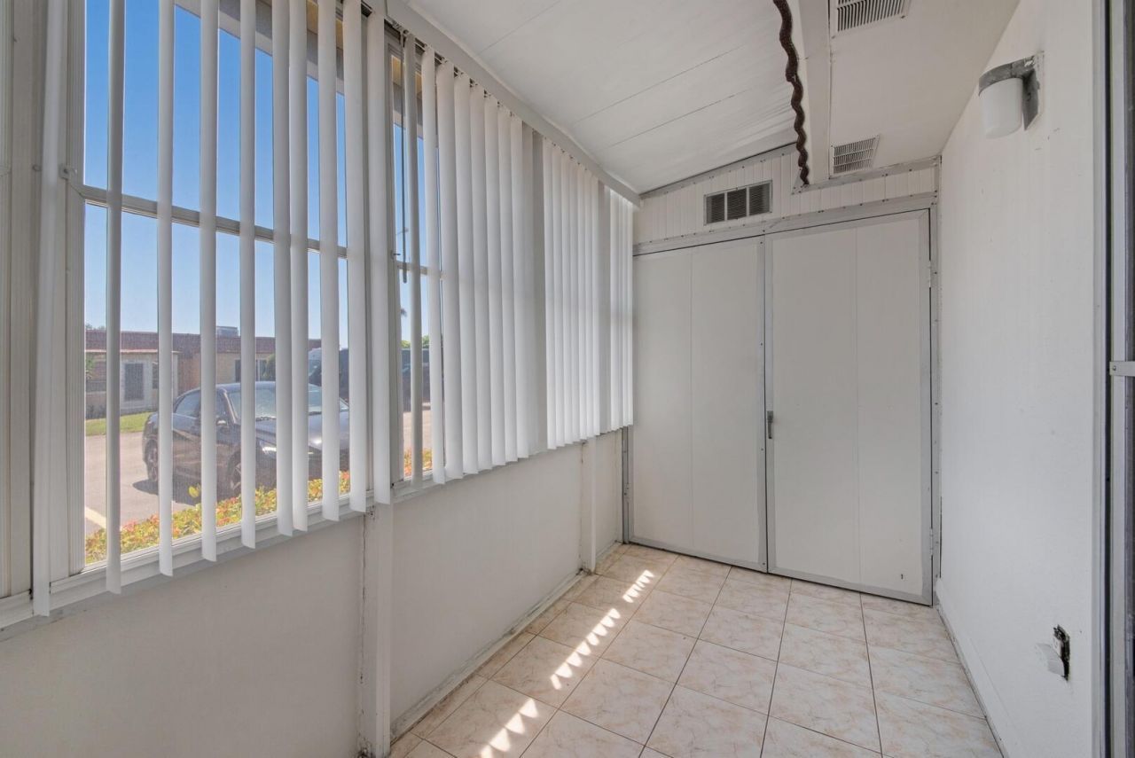 274 Seville L, Delray Beach, FL 33446 Photo