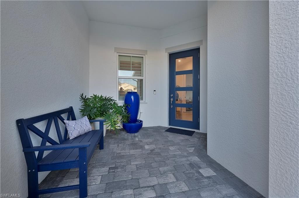 9083 Saint Lucia Dr, Naples, FL 34114 Photo