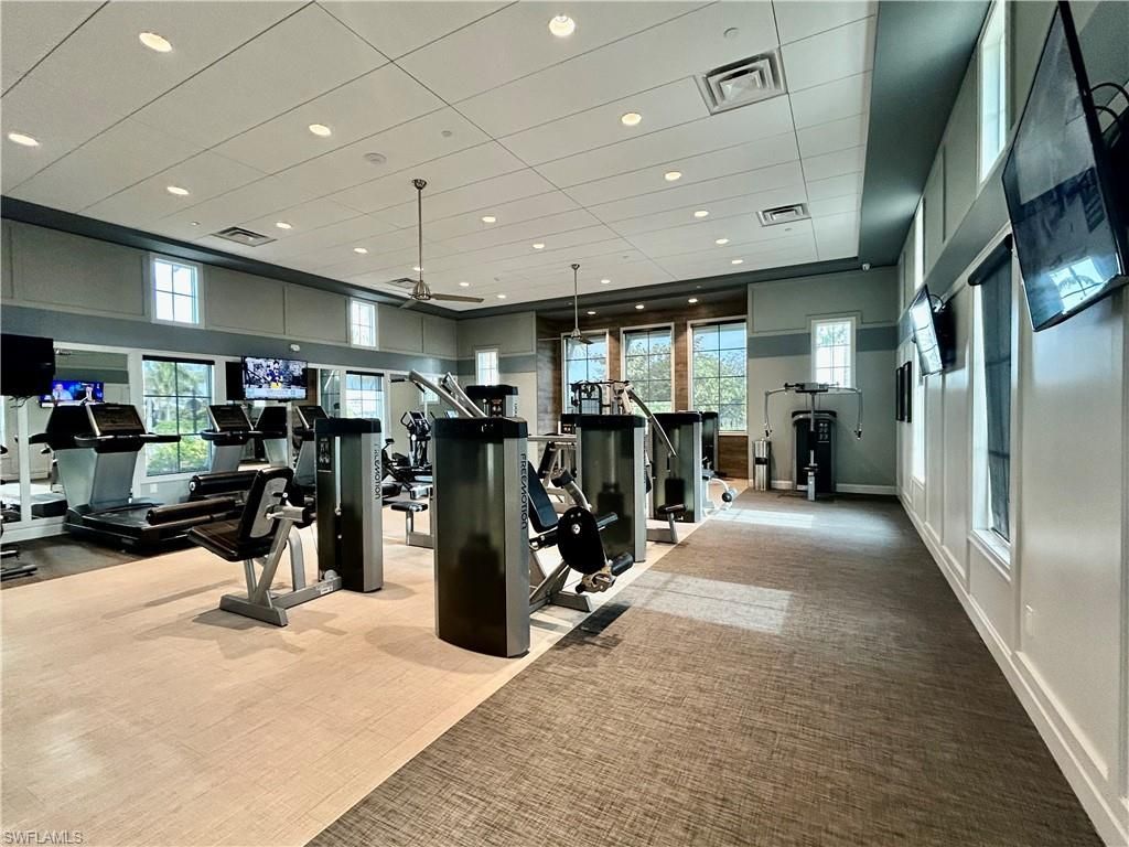 9083 Saint Lucia Dr, Naples, FL 34114 Photo