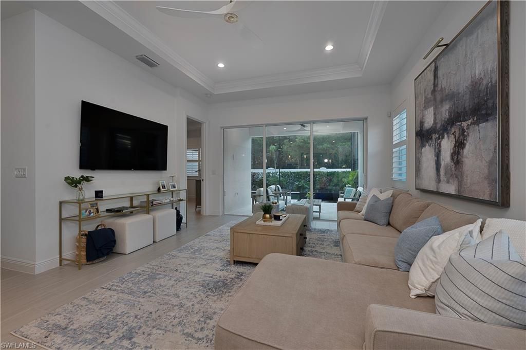 9083 Saint Lucia Dr, Naples, FL 34114 Photo