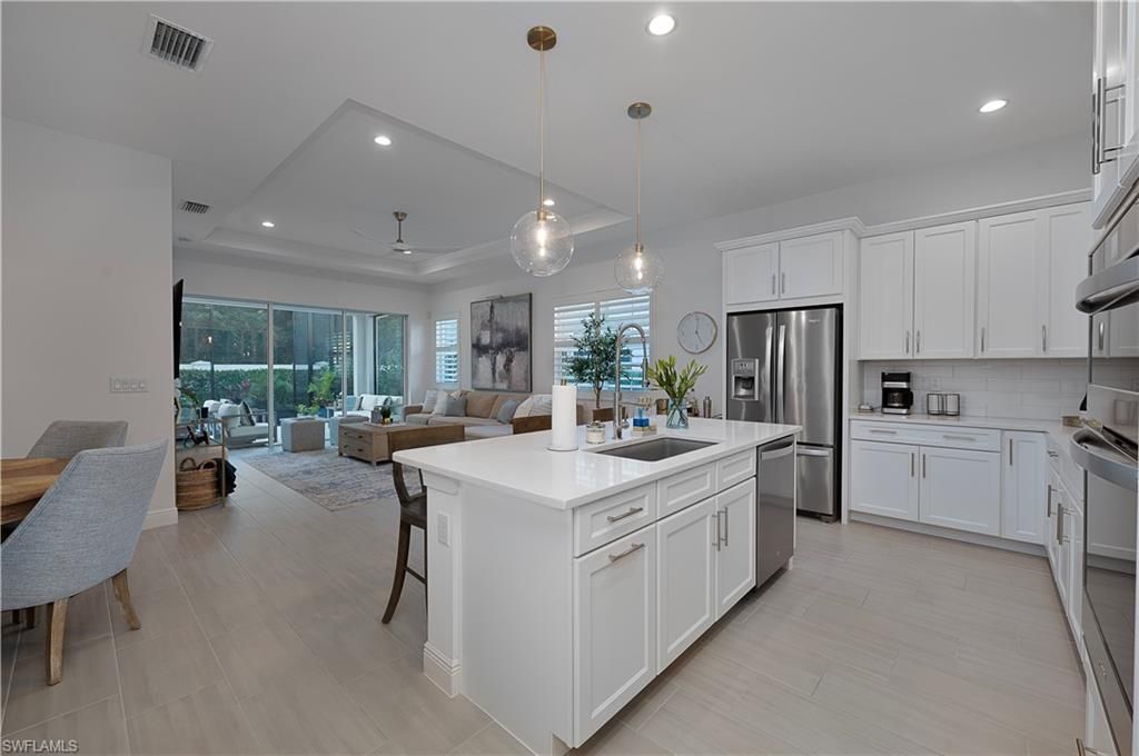 9083 Saint Lucia Dr, Naples, FL 34114 Photo