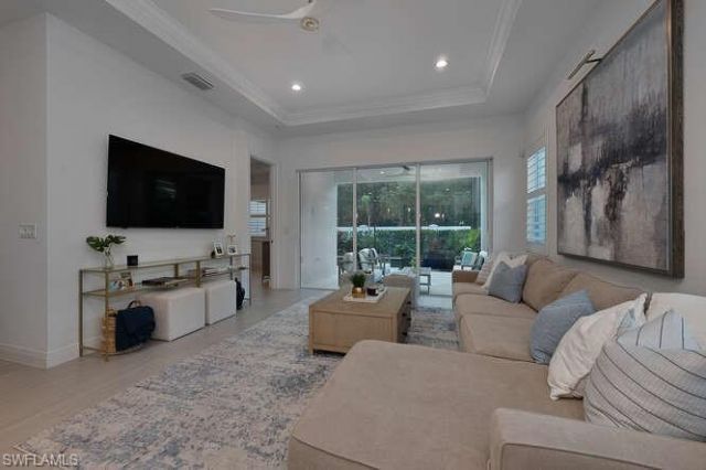 9083 Saint Lucia Dr, Naples, FL 34114 Photo