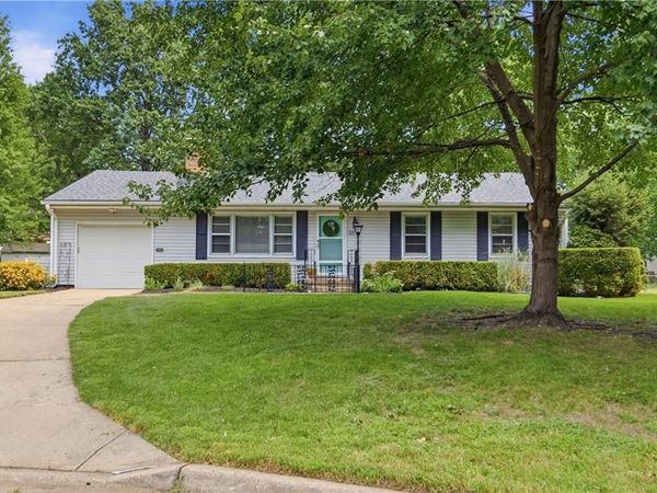 5515 Roeland Drive, Roeland Park, KS 66205