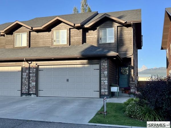 718 Valley Centre Drive, Unit 11, DRIGGS, ID 83422