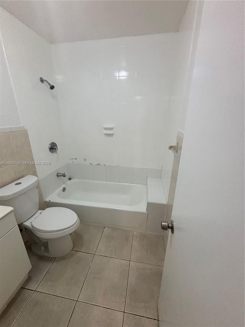 7841 Johnson St , Unit 212, Pembroke Pines, FL 33024 Photo