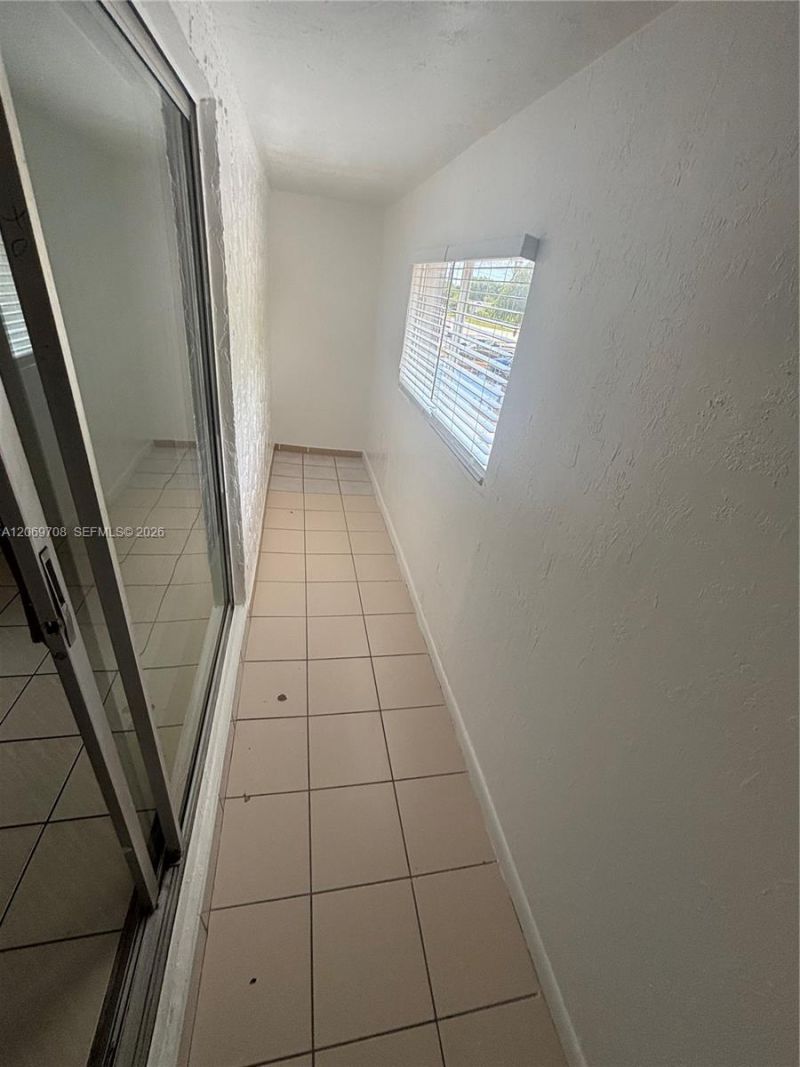 7841 Johnson St , Unit 212, Pembroke Pines, FL 33024 Photo
