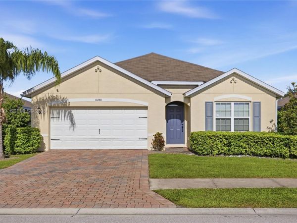 10288 silver pond LN , Lehigh Acres, FL 33936