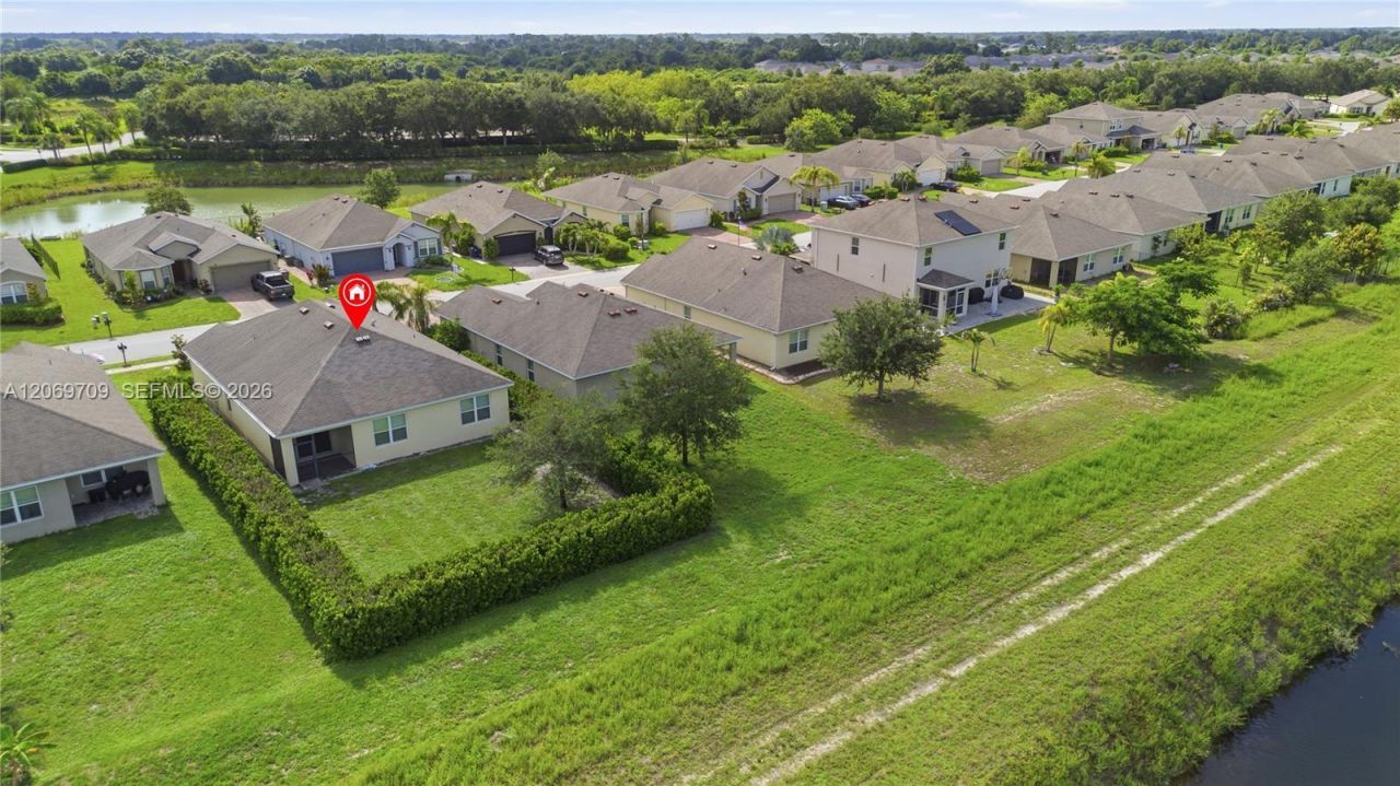10288 Silver Pond Ln , Lehigh Acres, FL 33936 Photo