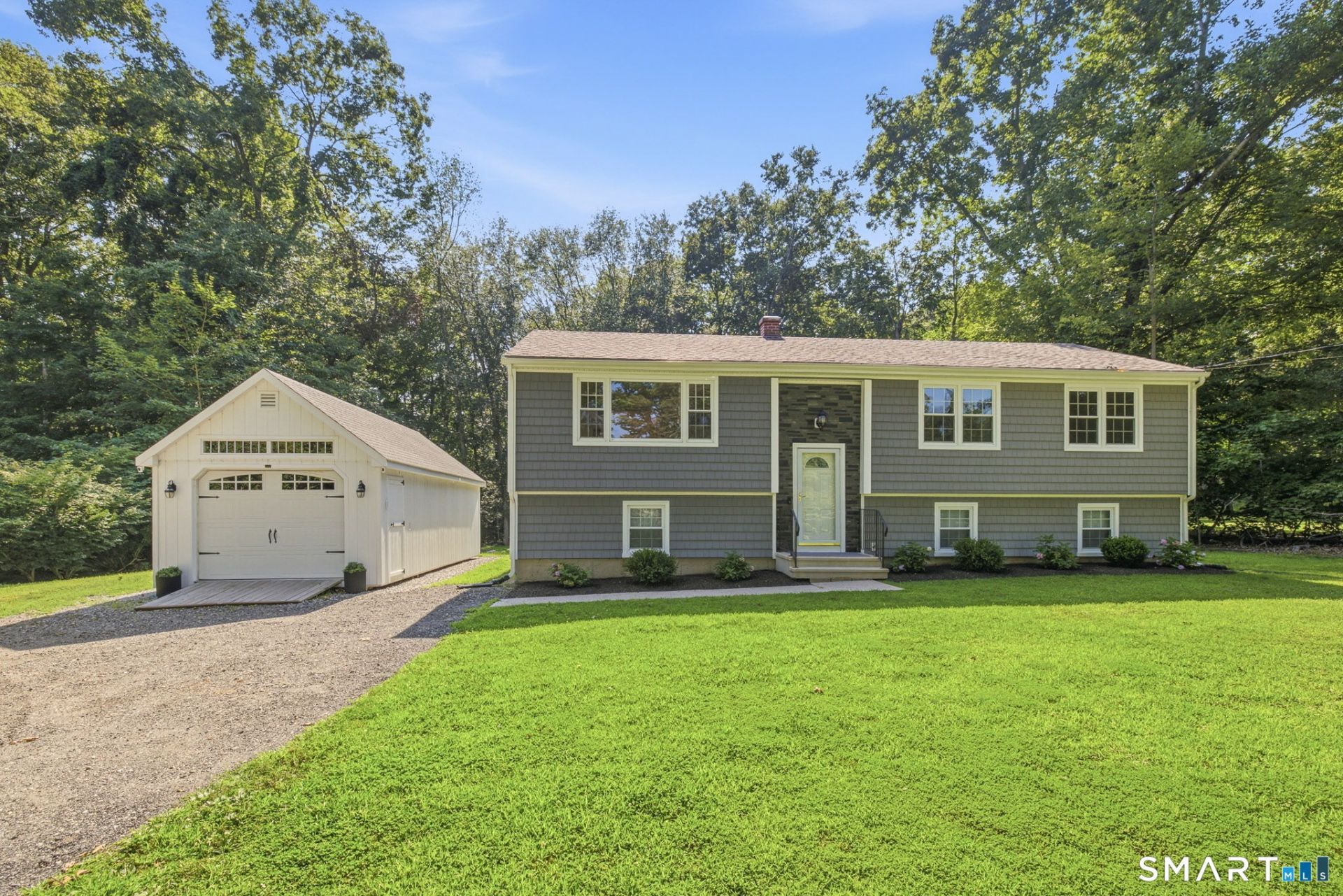 99 Cow Hill, Clinton, CT 06413 Main Photo