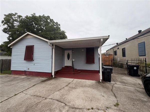 600 WAGNER Street , New Orleans, LA 70114