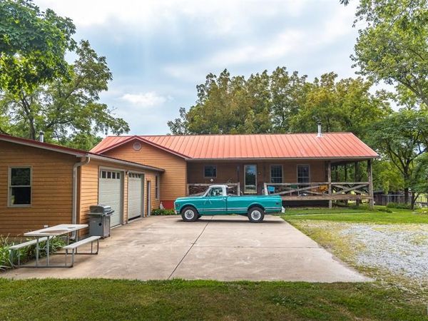 1137 Highway F , Eolia, MO 63344