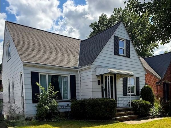 7715 Renwood Drive , Parma, OH 44129