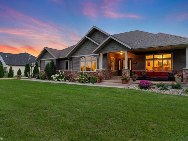 1415 N 20th St, Clear Lake, IA 50428