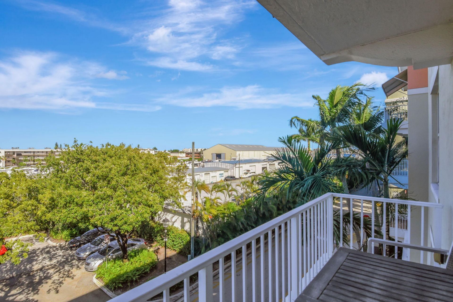 802 W Windward Way, Unit 303, Lantana, FL 33462 Photo