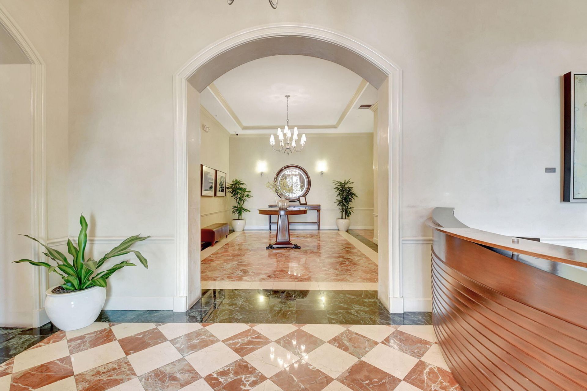 802 W Windward Way, Unit 303, Lantana, FL 33462 Photo