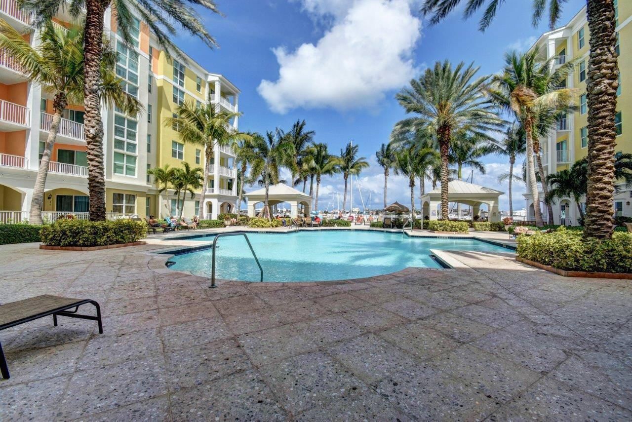 802 W Windward Way, Unit 303, Lantana, FL 33462 Photo