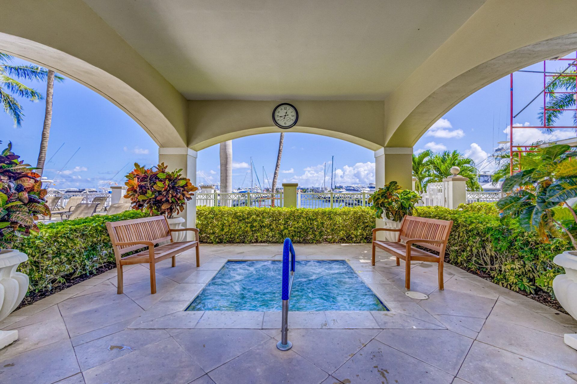 802 W Windward Way, Unit 303, Lantana, FL 33462 Photo