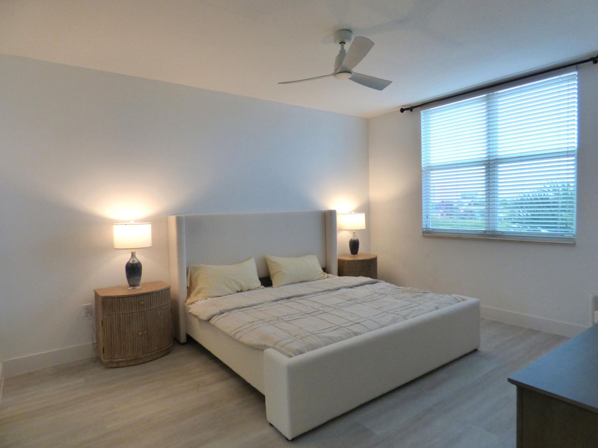 802 W Windward Way, Unit 303, Lantana, FL 33462 Photo