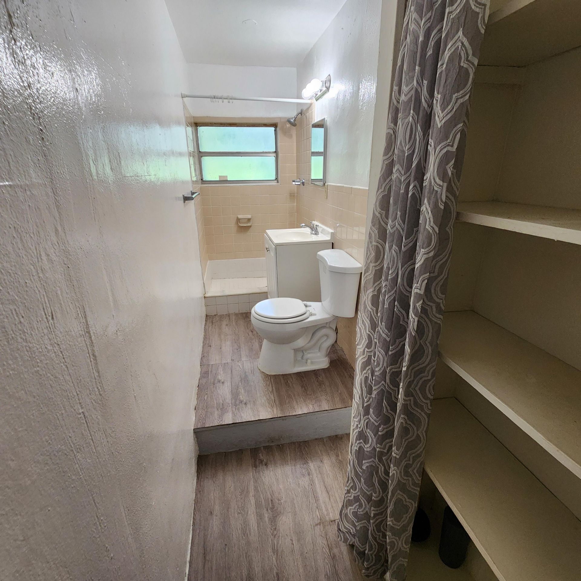 715 SW 4th Street, Unit #4, Fort Lauderdale, FL 33312 Photo