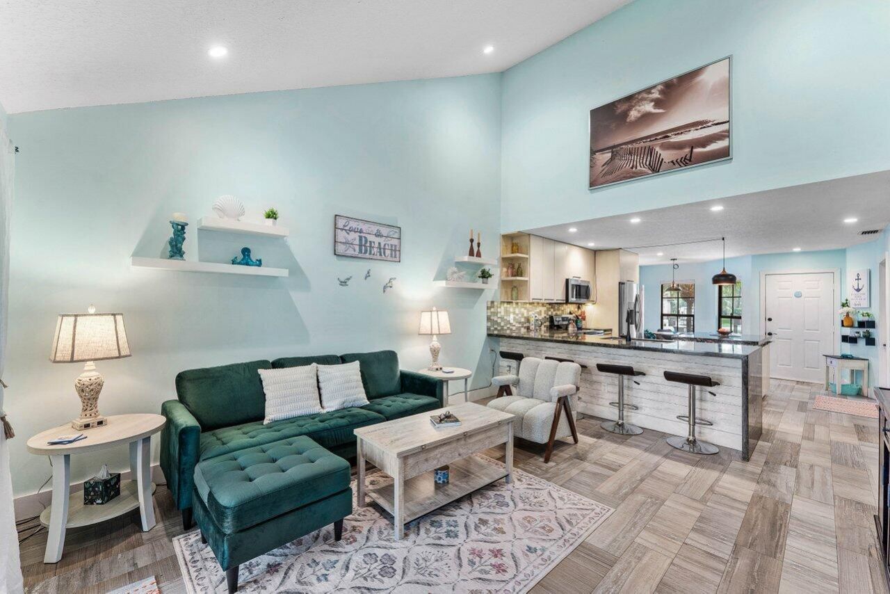 18577 Woodstream Drive, Boca Raton, FL 33498 Photo