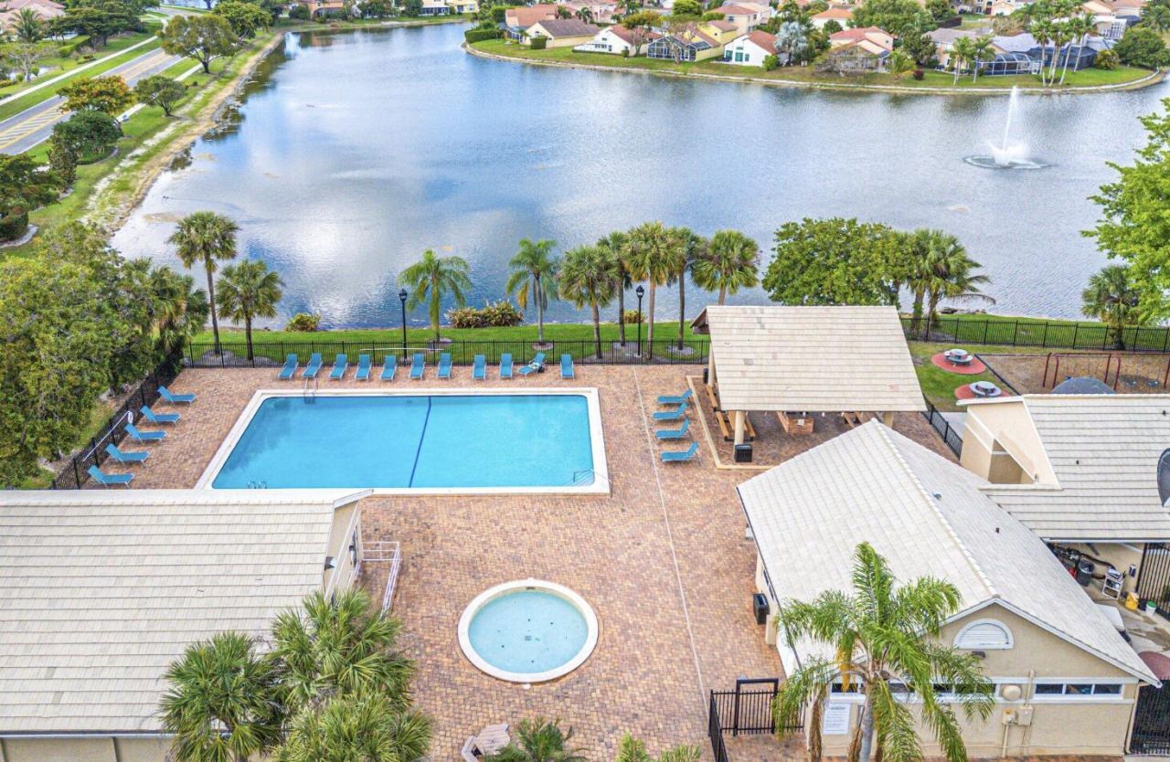 18577 Woodstream Drive, Boca Raton, FL 33498 Photo