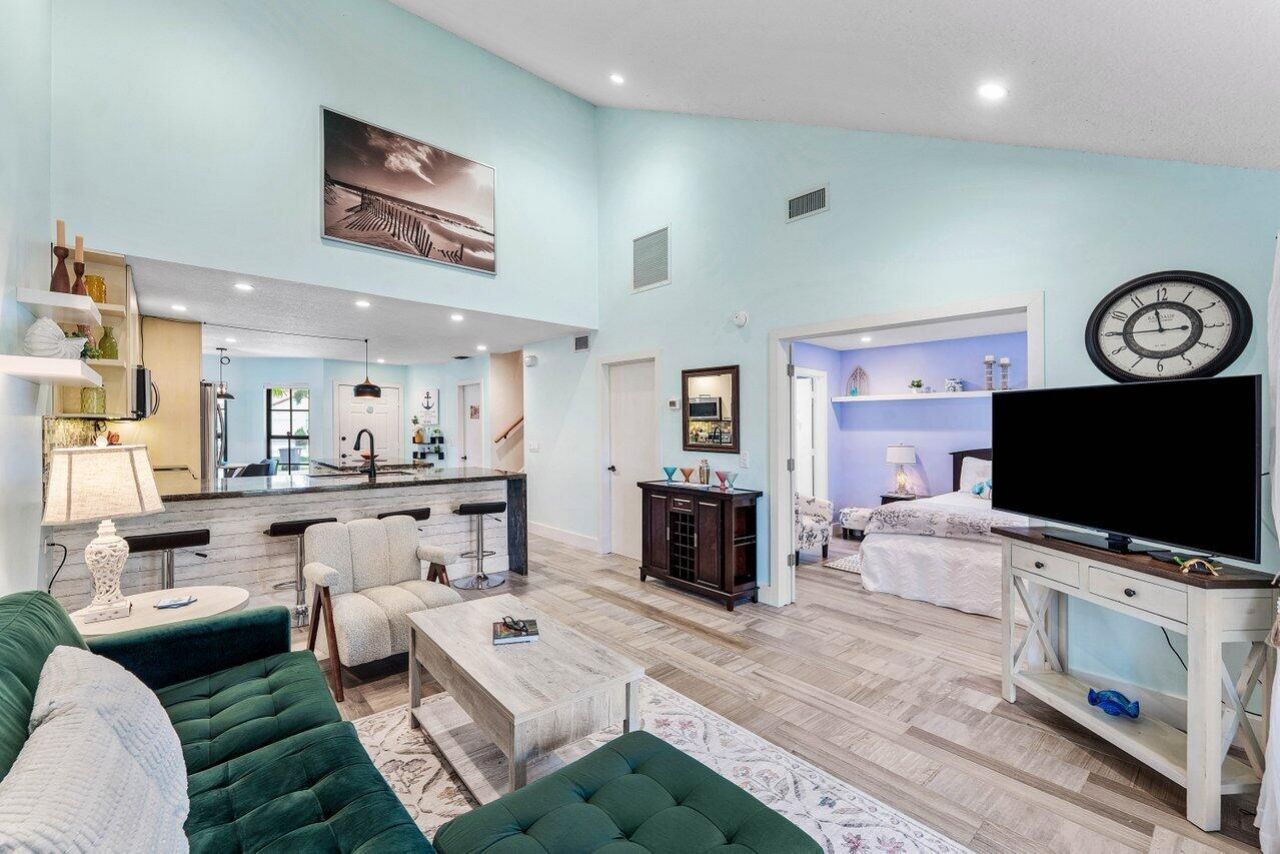 18577 Woodstream Drive, Boca Raton, FL 33498 Photo