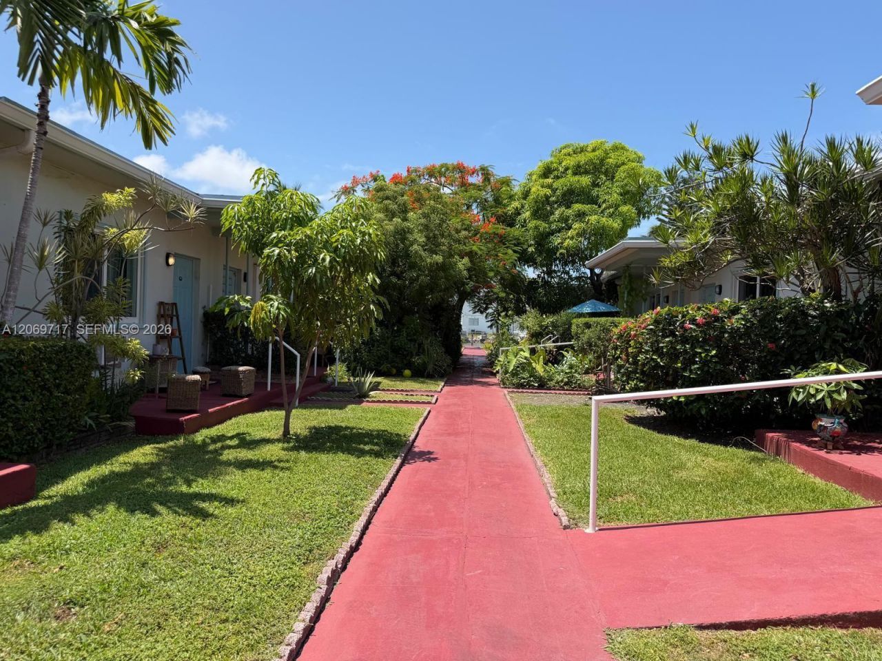 1239 Marseille Dr , Unit 2, Miami Beach, FL 33141 Photo