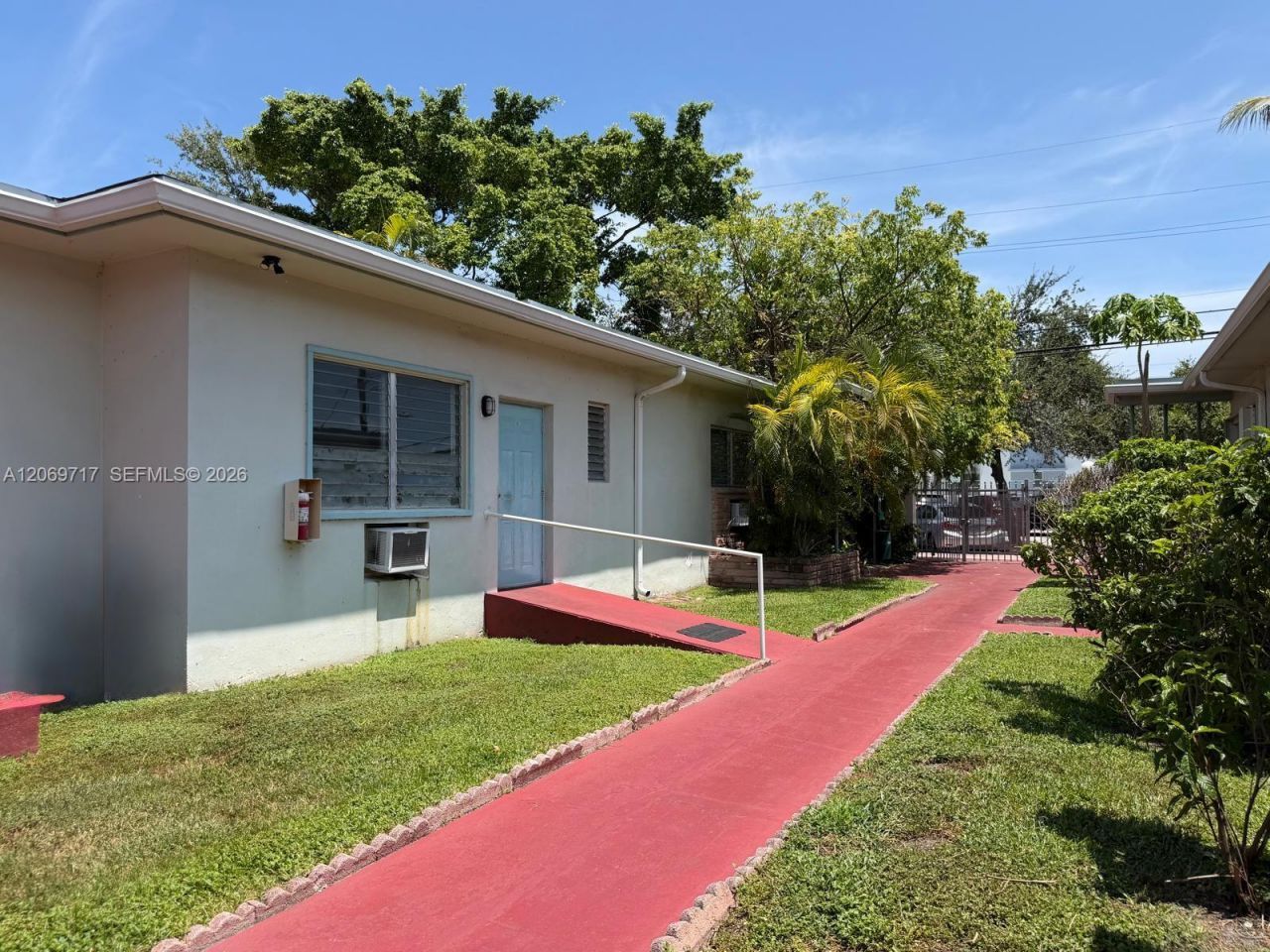 1239 Marseille Dr , Unit 2, Miami Beach, FL 33141 Photo