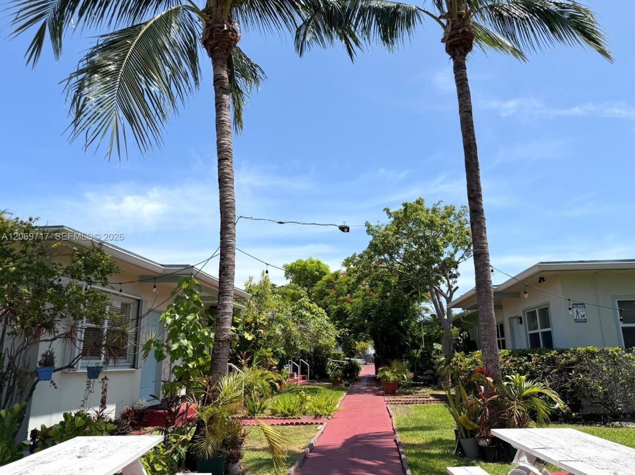 1239 Marseille Dr , Unit 2, Miami Beach, FL 33141 Photo