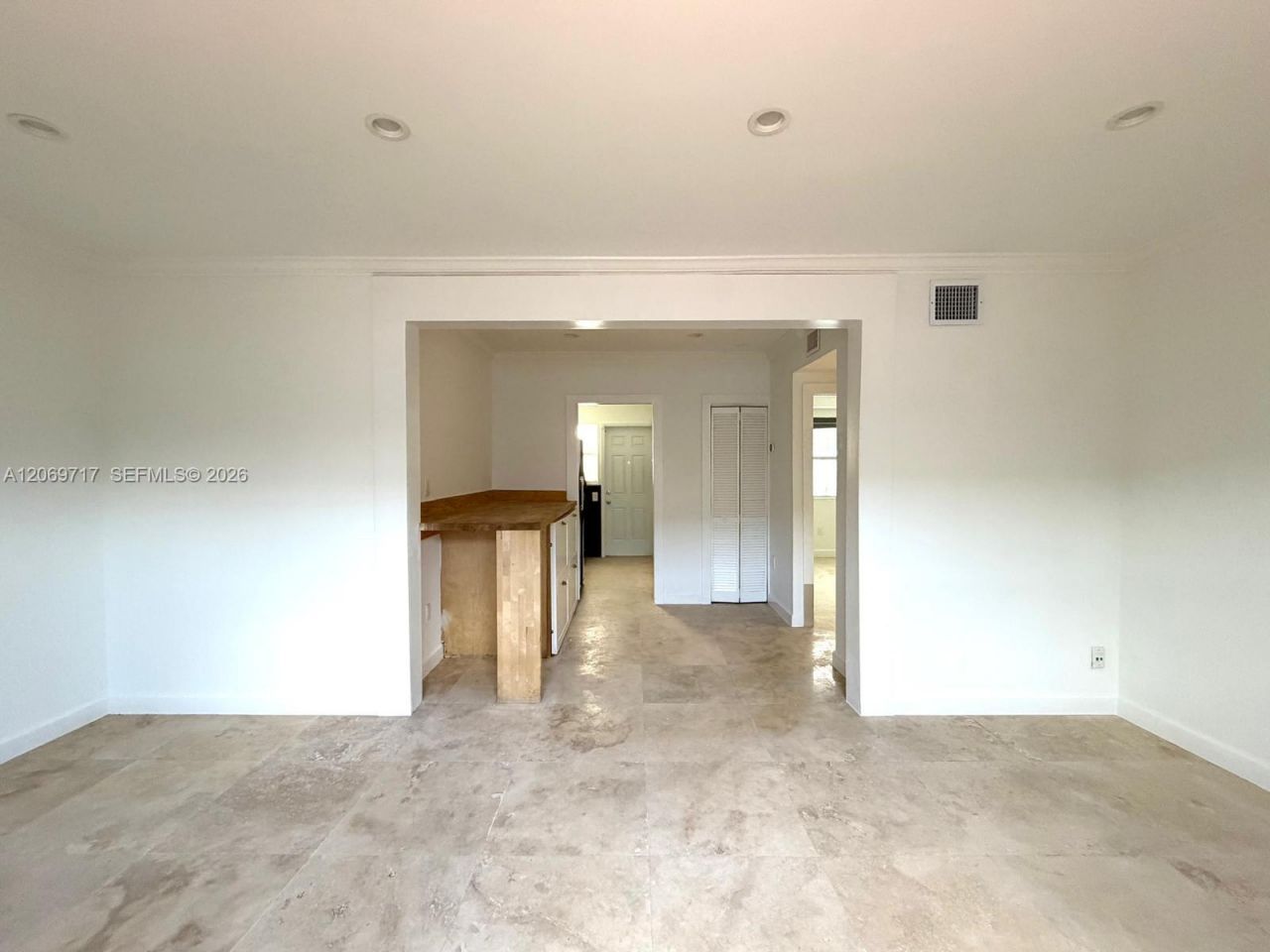 1239 Marseille Dr , Unit 2, Miami Beach, FL 33141 Photo