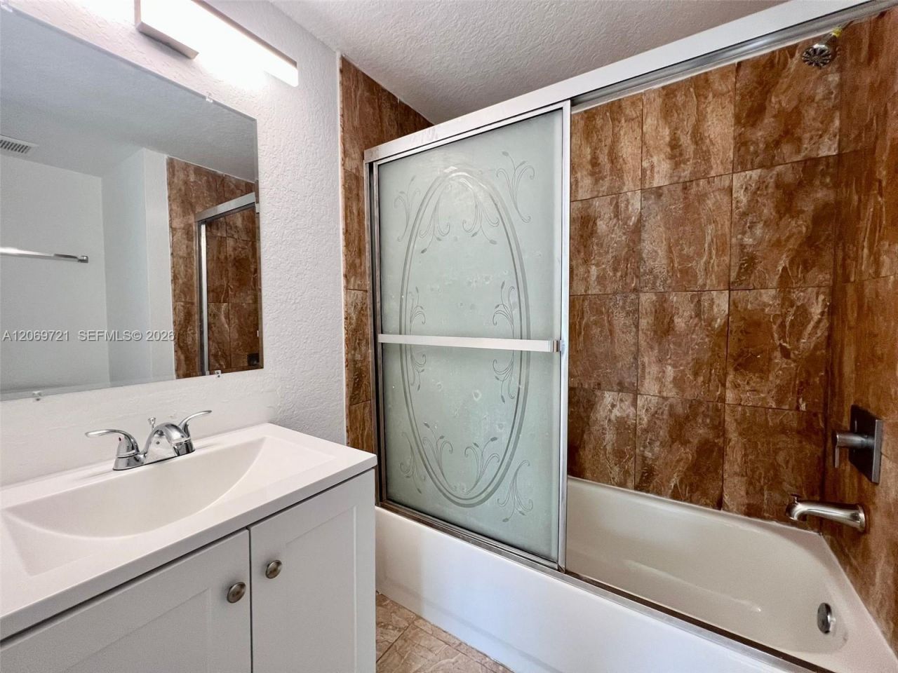 8460 NW 4th Ct , Unit 8460, Miami, FL 33150 Photo