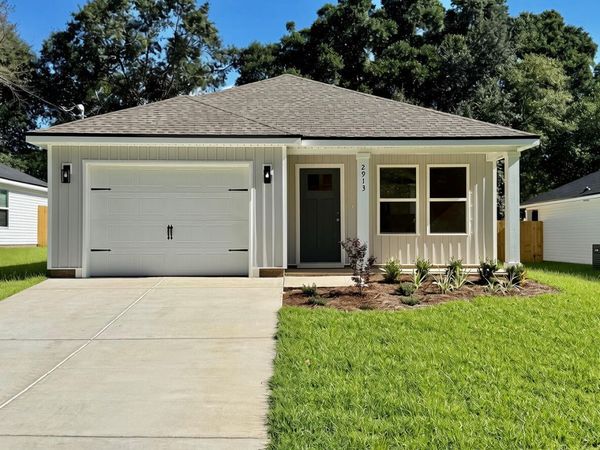 2913 Shoffner Avenue, Crestview, FL 32539
