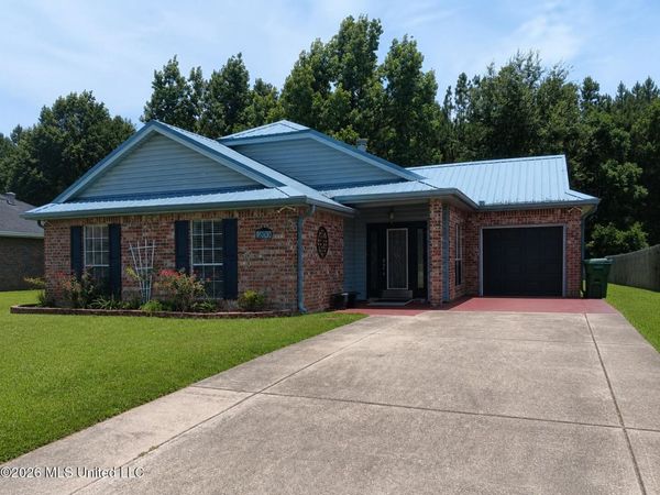 200 Teddy Lane, Picayune, MS 39466