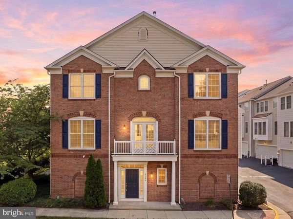 2409 HUNTINGTON PARK DRIVE, ALEXANDRIA, VA 22303