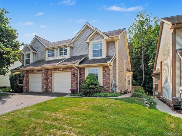 896 Whisperwood Trail , Fenton, Mi 48430
