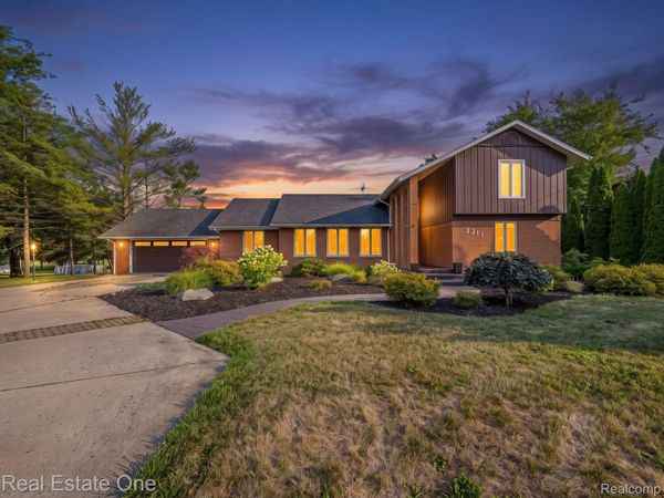 3311 N Custer Road, Frenchtown Township, Mi 48162