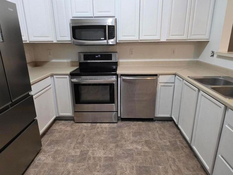 3065 Representation Terrace, Unit 215, Columbus, OH 43207 Photo 14